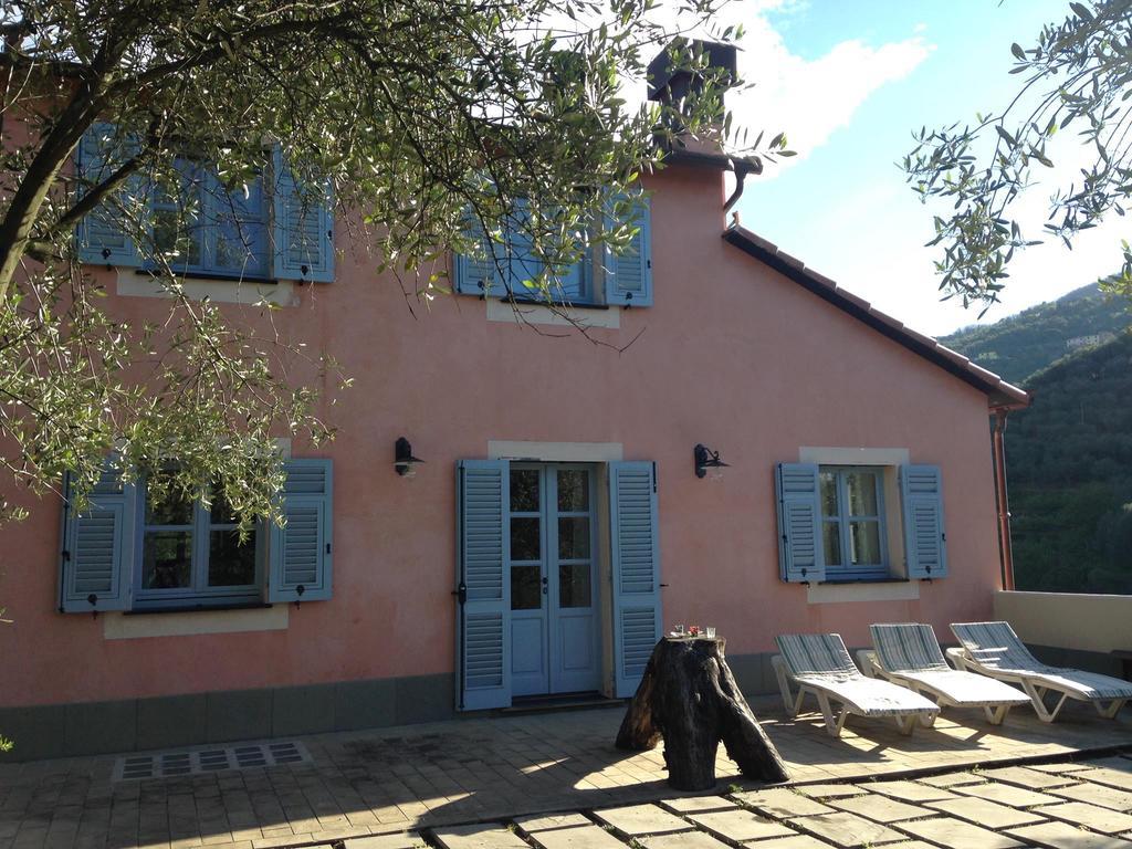 Casa Aquarela Hotel Cogorno Exterior photo